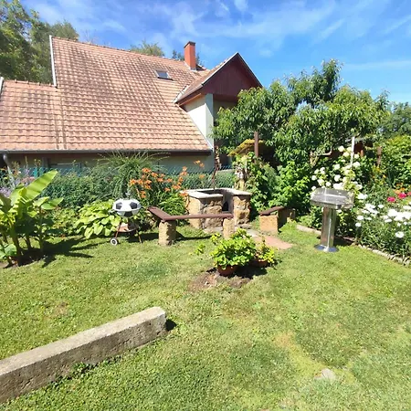 In Agard - Velence-see 51093 度假居